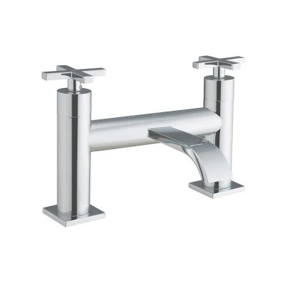 A modern crosshead bath filler in chrome