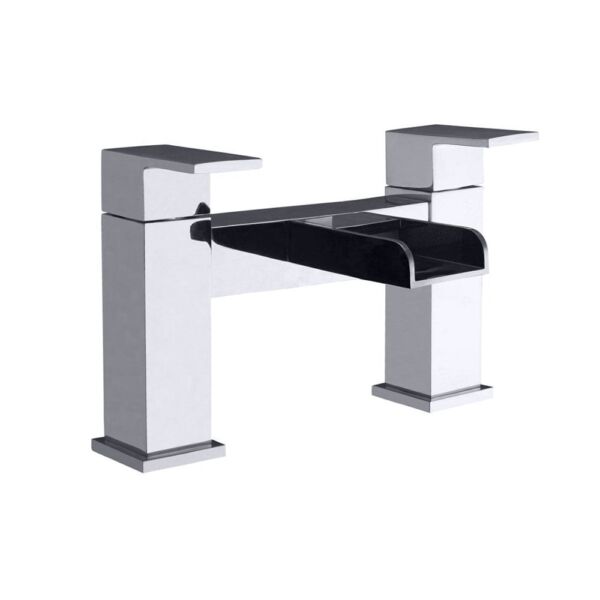 Square waterfall bath filler in chrome
