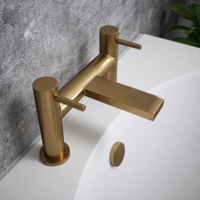 The Tap Factory Brushed Brass Bath Filler with Brushed Brass Handle
