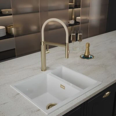 Quilt Diamond Carved Tube Spray Tap in Brushed Brass