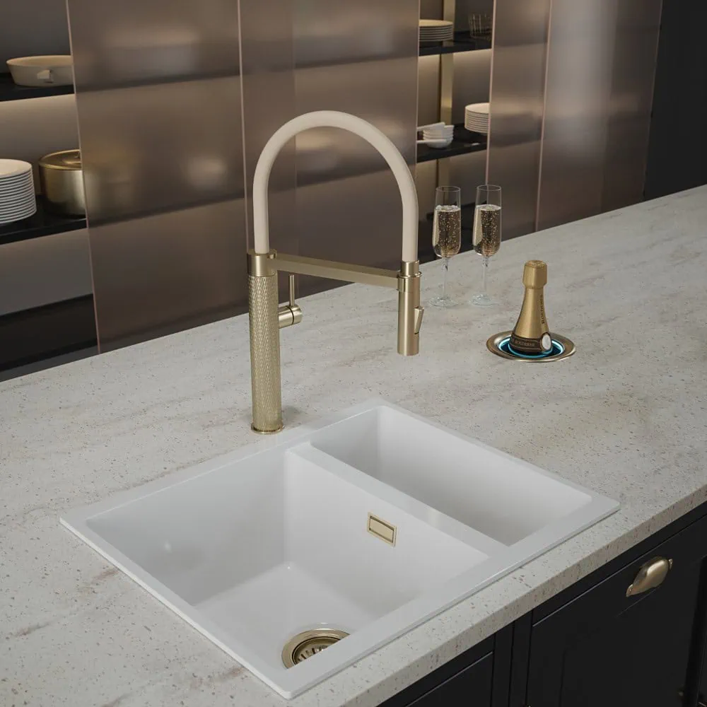 Quilt Diamond Carved Tube Spray Tap in Brushed Brass