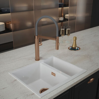 Quilt Diamond Carved Tube Spray Tap in Brushed Copper