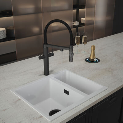 Quilt 4 in 1 Instant Hot Tap Matt Black with Black Tube
